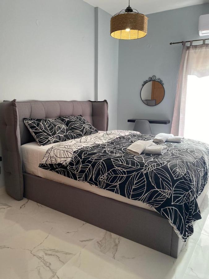 Anais Apartment Preveza Bagian luar foto