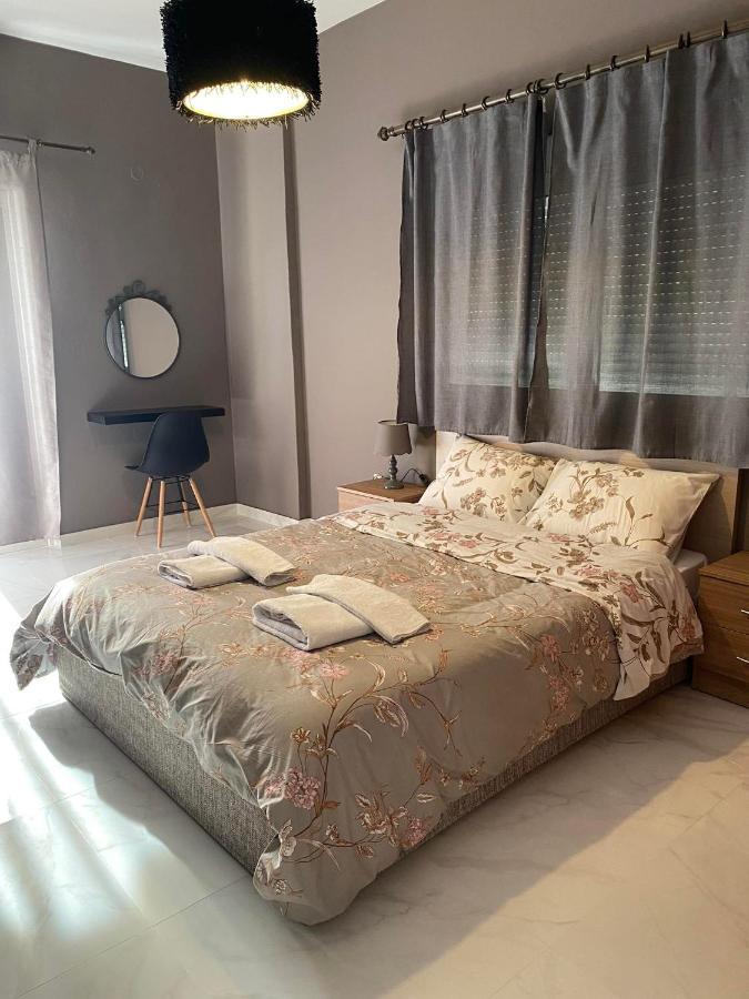 Anais Apartment Preveza Bagian luar foto