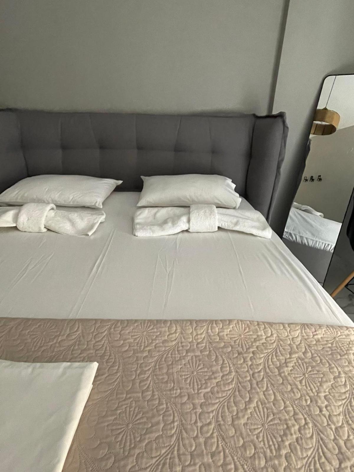 Anais Apartment Preveza Bagian luar foto